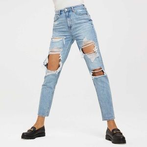 American Eagle High Waisted Mom Jeans